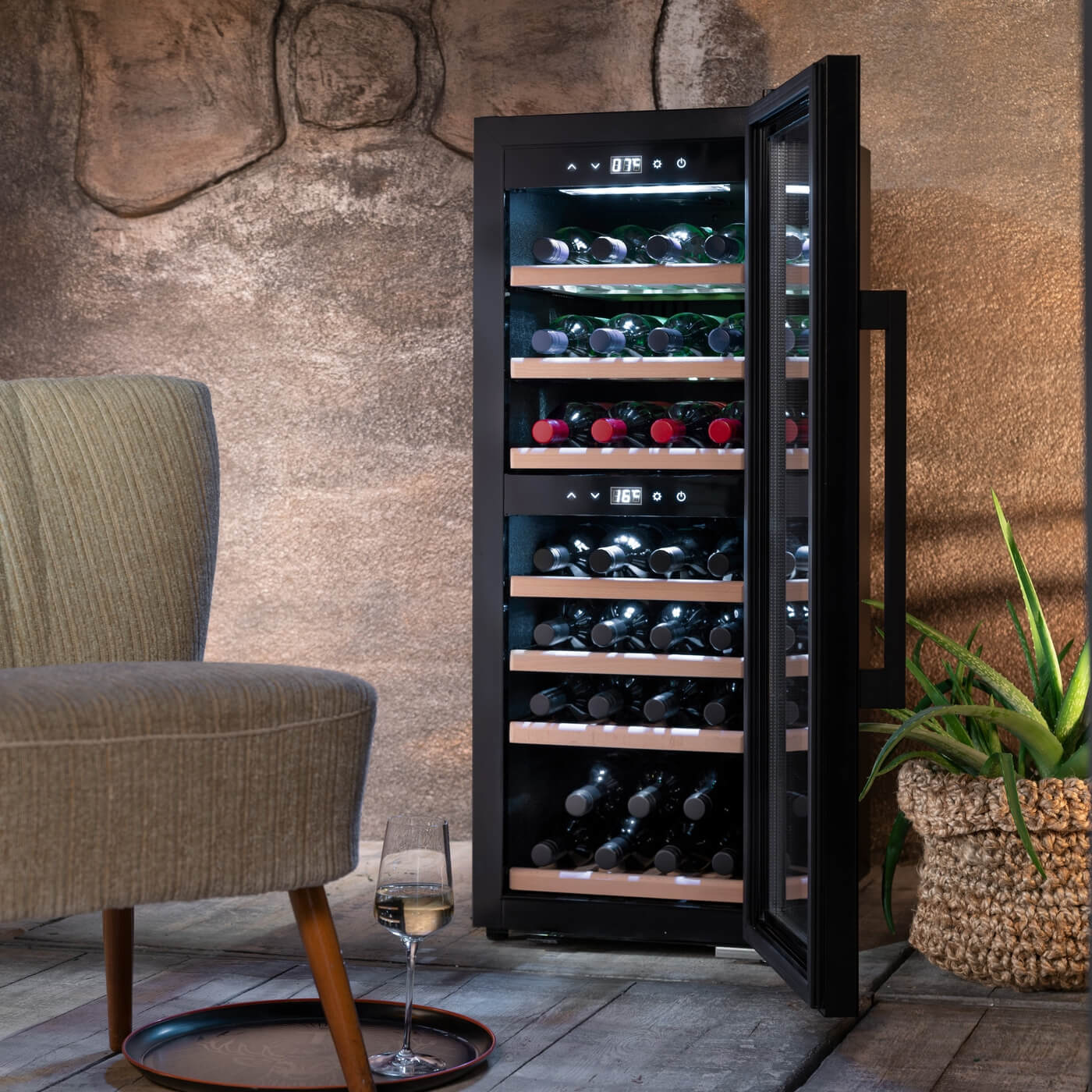 Caso WineExclusive 38 Smart Black - Dual Zone - Freestanding Wine Cooler - 38 Bottles - 400mm Wide