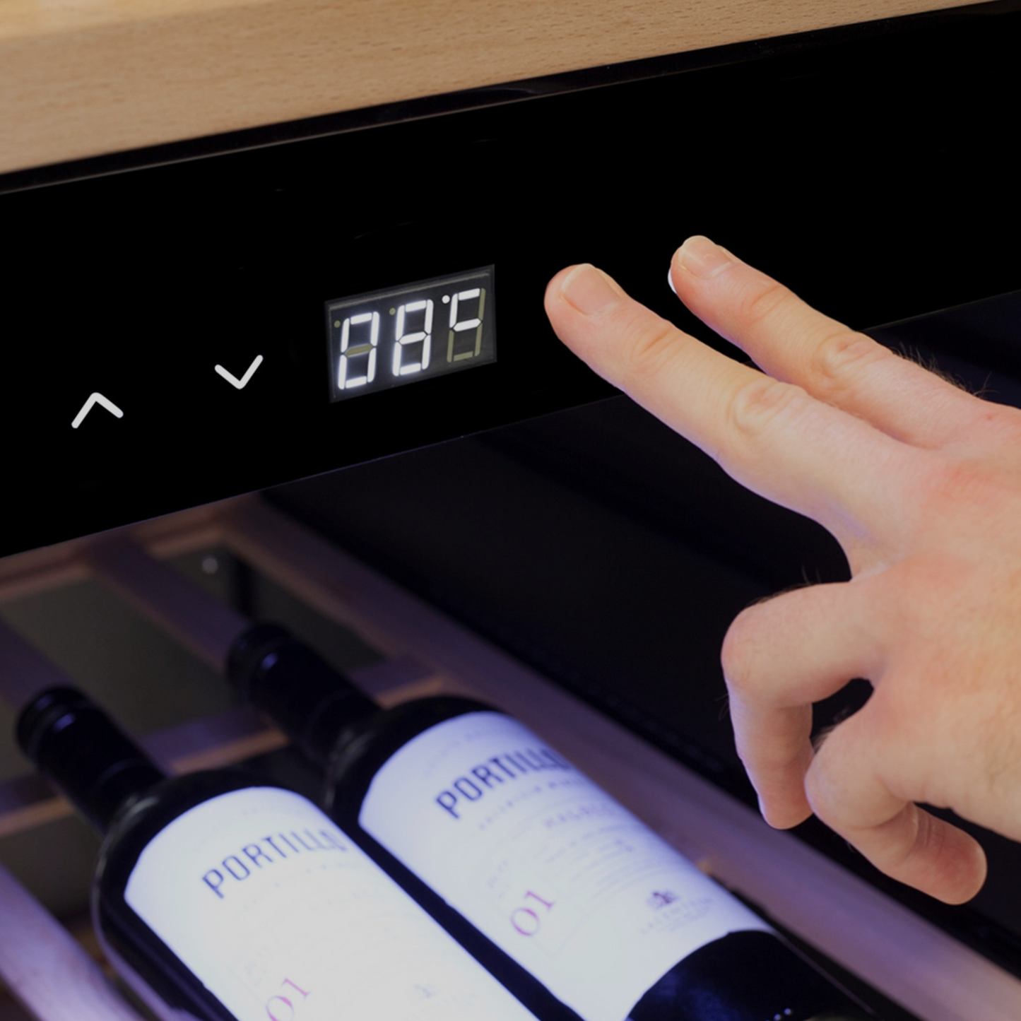Caso WineExclusive 66 Smart Black - Dual Zone - Freestanding Wine Cooler - 66 Bottles - 600mm Wide